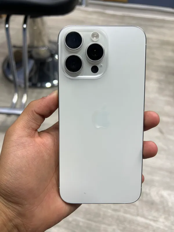 iPhone 15 pro max 256 gb ёмкость 87.541 цикл 8