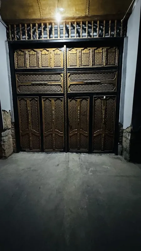 DARVOZA Sirochniga sotiladi 2 DARVOZA Sirochniga sotiladi 2