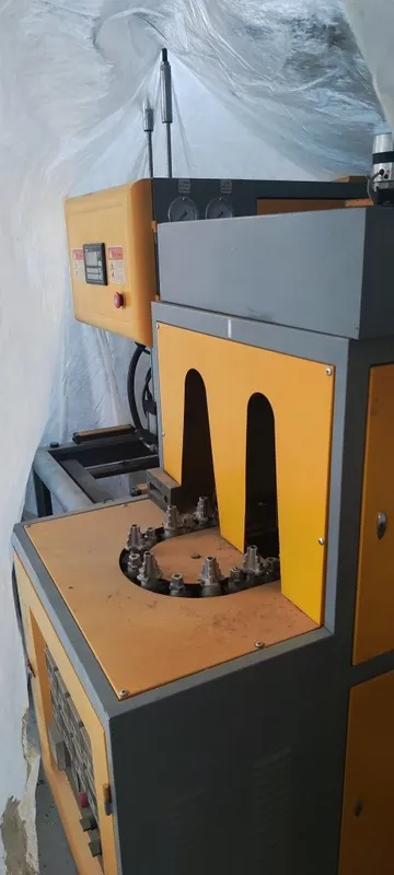 Выдувной аппарат для ПЭТ Baklashka shishiradigan stanok DY-1200
