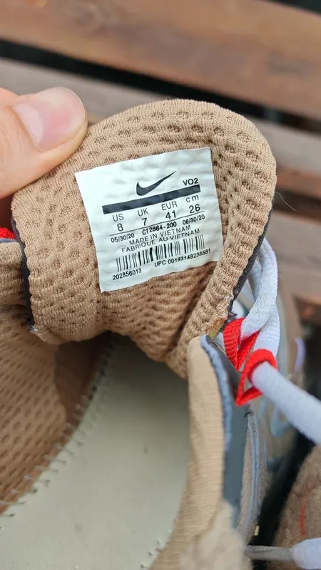 Оригинальные кроссы Nike Air Max 270 React 4