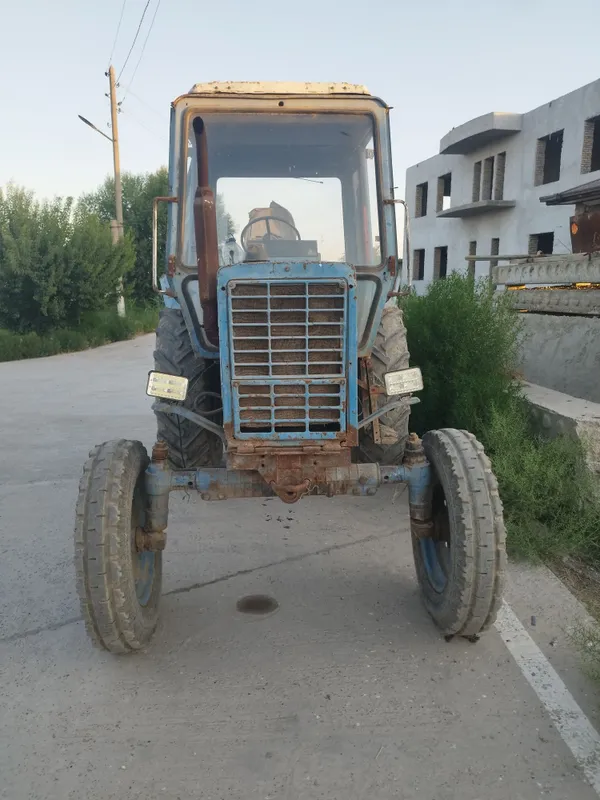 Belarus Mtz 80x traktor 1