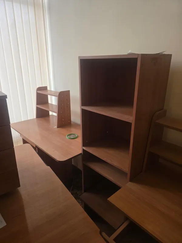 Офисная мебель, срочно продаётся 3 Офисная мебель, срочно продаётся 3