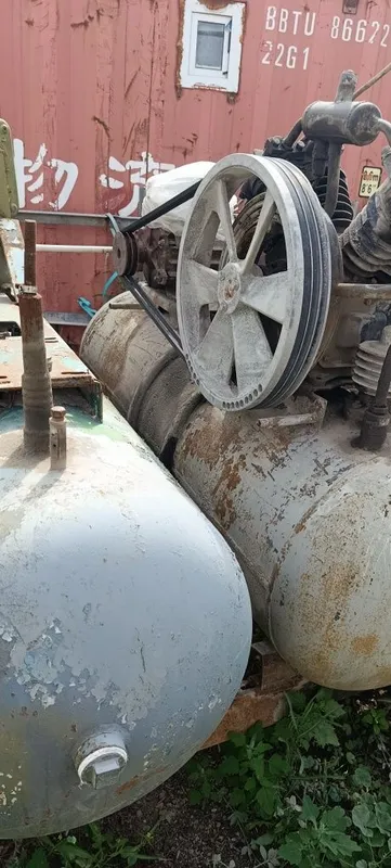 Kompressor sotiladi