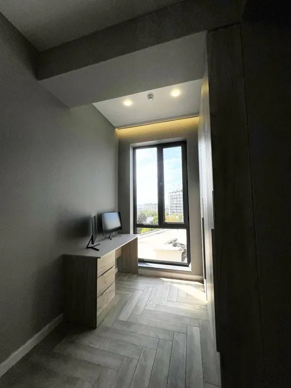 Сдаётся помещение в БЦ 40м2 и 70м2 Орн-Бузбазар Максимка (N261) — фото 4
