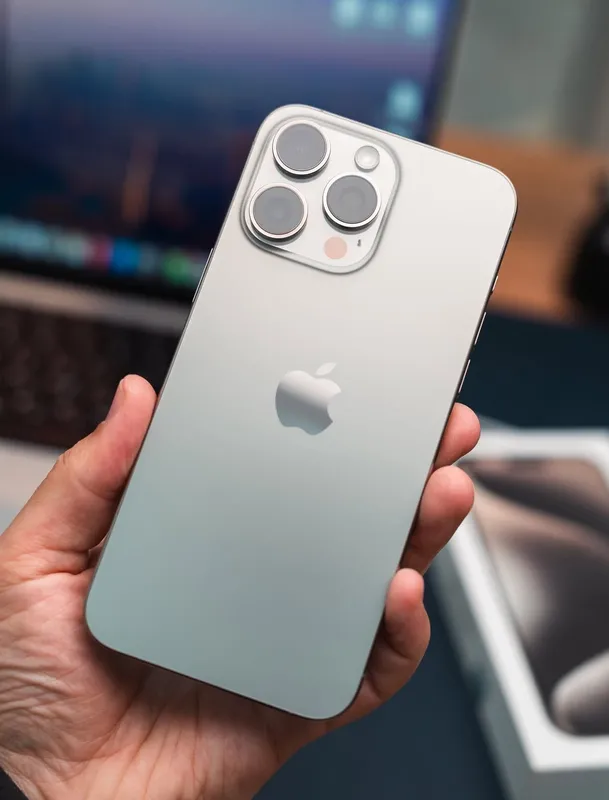 iPhone 15 ProMax 256Gb Titan Akk: 90% Kelwamiz