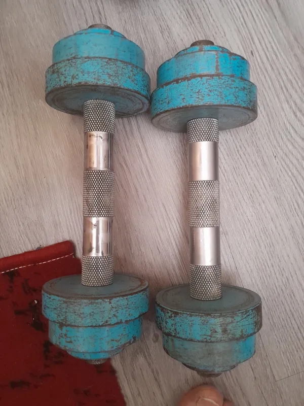Гантели по 3.7кг