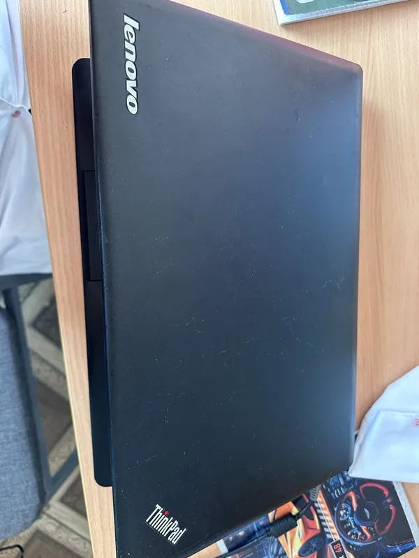 Ноутбук Lenovo Thinkpad — фото 2