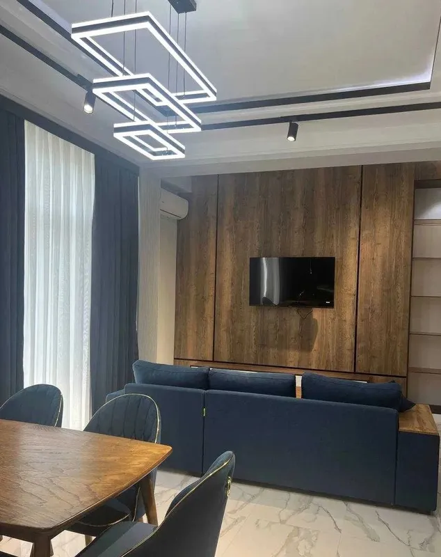 C-2 • 3 xona • 80 m² • 3/7 qavat 1 C-2 • 3 xona • 80 m² • 3/7 qavat 1