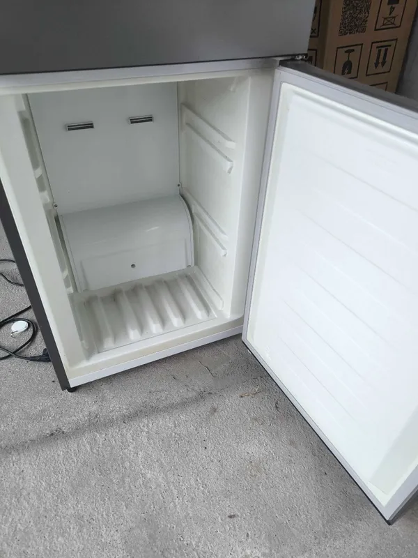 Холодильник Gorenje 3 Холодильник Gorenje 3