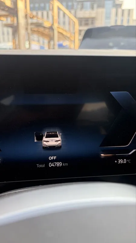 BMW i5 40L 4 oy 2025 yil 4 BMW i5 40L 4 oy 2025 yil 4