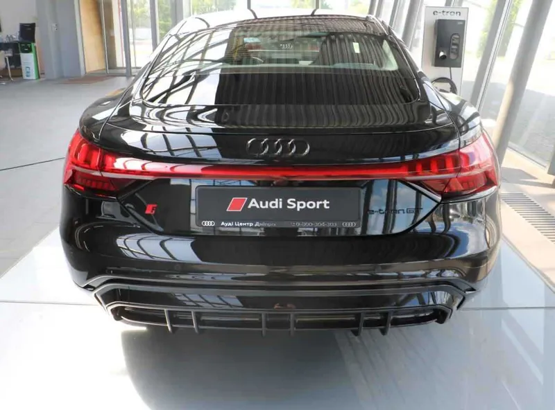 Audi E-Tron GT Naqd va Halol nasiya — фото 1
