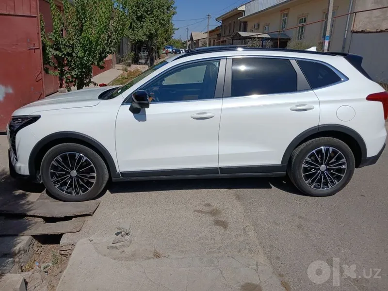 HAVAL JOLION sotiladi srochna 3 HAVAL JOLION sotiladi srochna 3