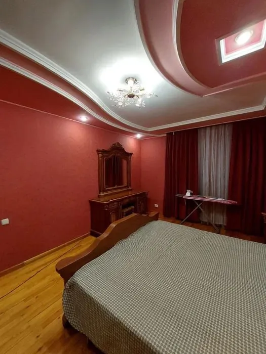 2-комнатная квартира, 64 м², 2/4 этаж (вторичка)