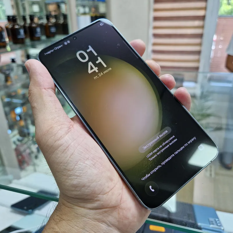 Samsung S23+ 1