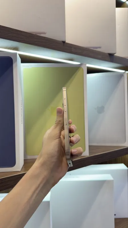 iphone 16 pro max naxtka 3