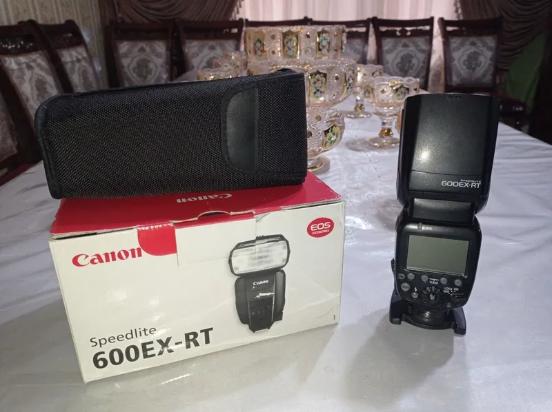 Продаётся Canon 600EX-RT, состояние отличное 2 Продаётся Canon 600EX-RT, состояние отличное 2