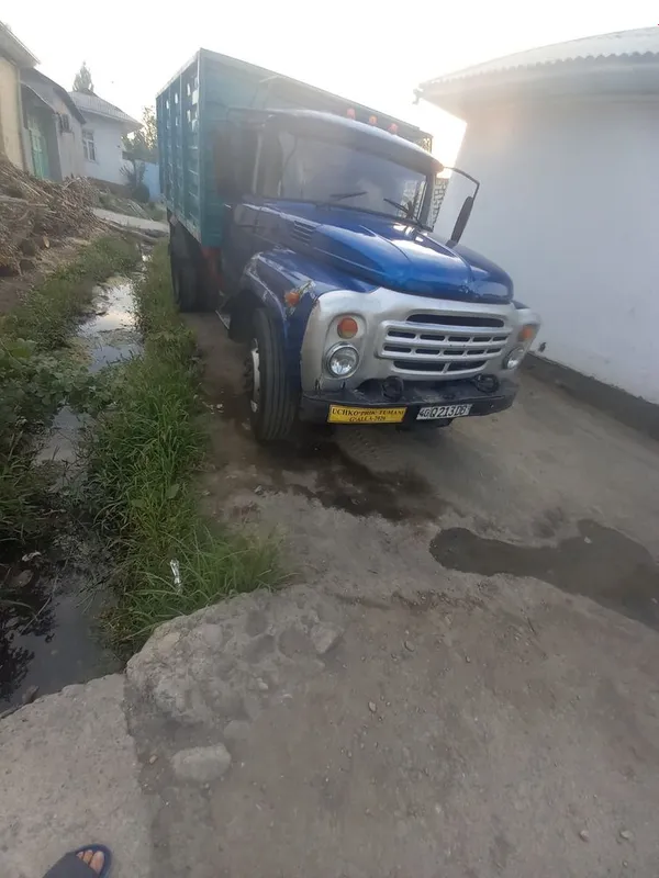 Zil 130 sotladi 87 yil holati zur ishlab turgan moshina 3 Zil 130 sotladi 87 yil holati zur ishlab turgan moshina 3