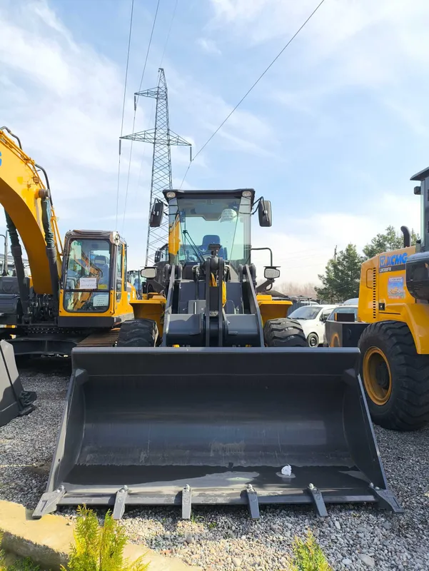 Yema Фронтальный погрузчик XCMG LW300KN 1.8 куб на складе — фото 1