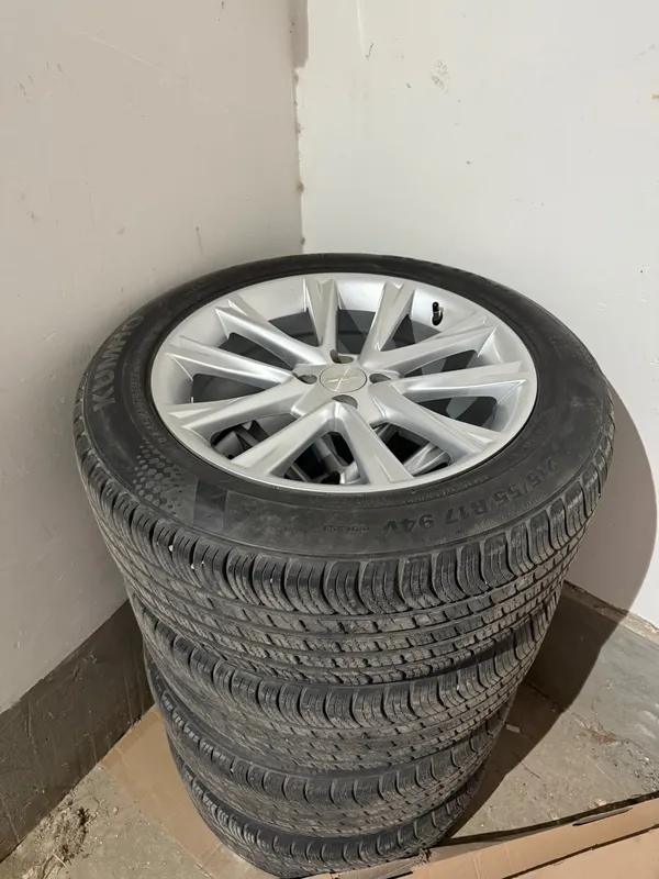 Лексус диска r17 215\55 kumho