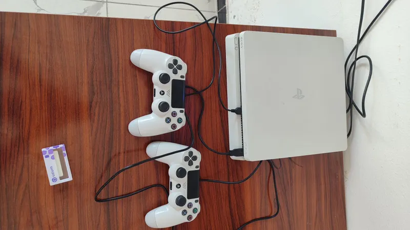 Play steshin 4 sotiladi slim emas 2 Play steshin 4 sotiladi slim emas 2