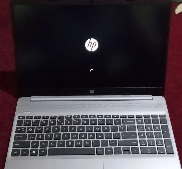 Notebook Hp holati yangi 2