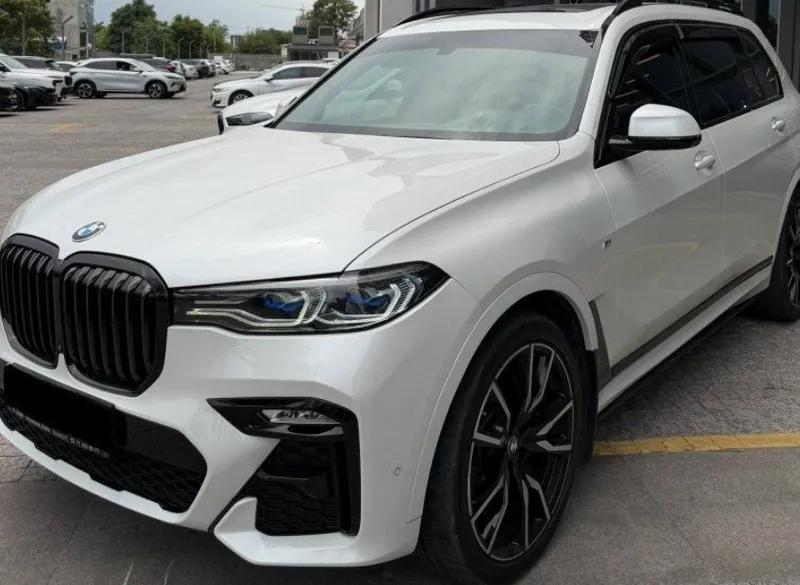 Bmw x7 xDrive40i — фото 1