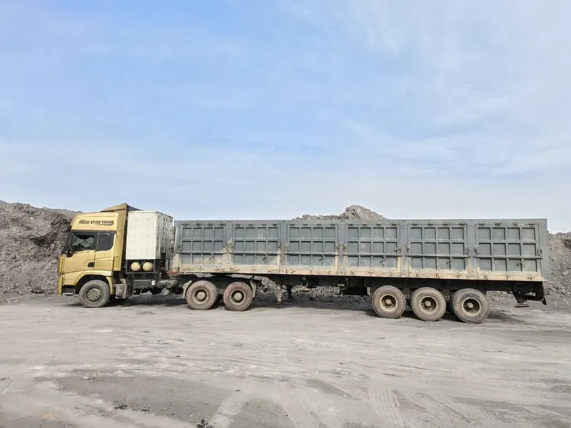 Shakman tyagach x3000 prisep 13 metr yili 2023 sotiladi narxi 67000 $.