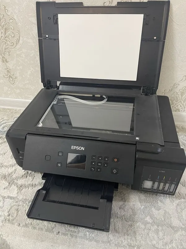 A3 formatli rangli 3 tasi 1 da Epson L7180 printeri sotiladi 1 A3 formatli rangli 3 tasi 1 da Epson L7180 printeri sotiladi 1