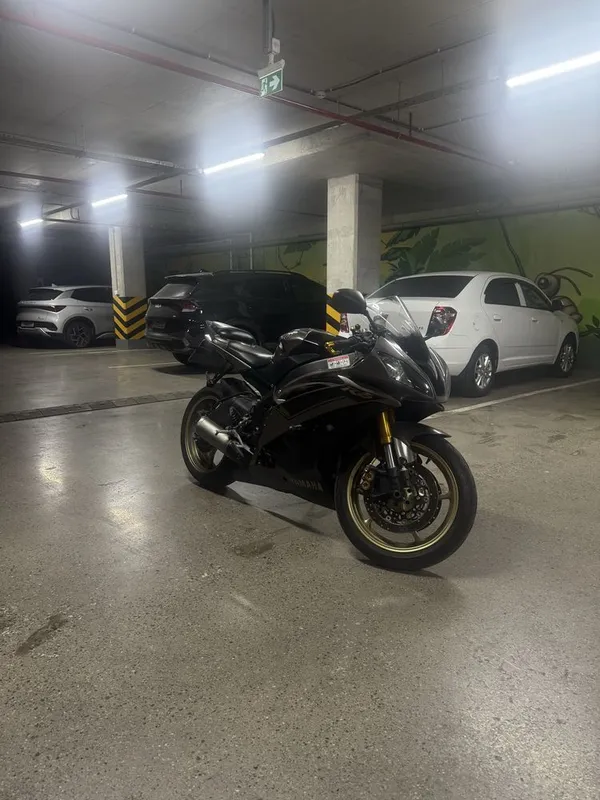 Yamaha YZF-R6 2