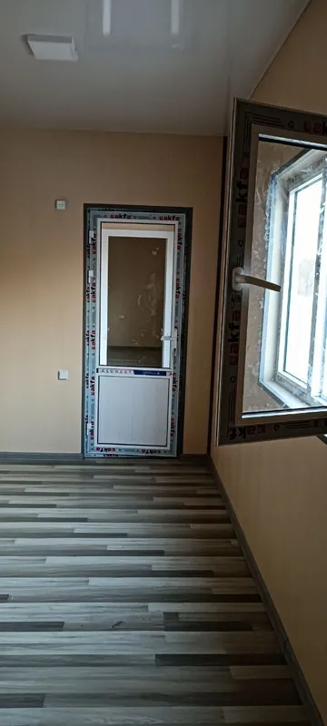Домики и магазины разново вида из контейнера — фото 1