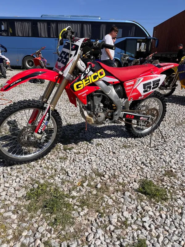 Кроссовый мотоцикл Honda crf 250r — фото 1