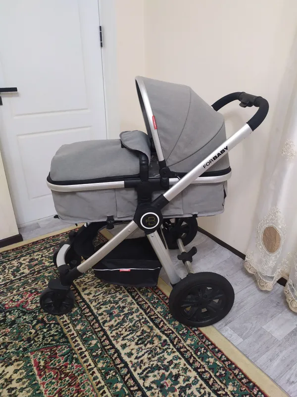 Коляска от For baby в отличном состоянии