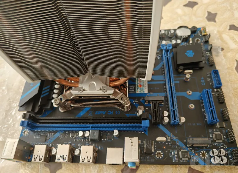 HUANANZHI X99-QD4 + 2680v4 + cooler cpu 4 HUANANZHI X99-QD4 + 2680v4 + cooler cpu 4