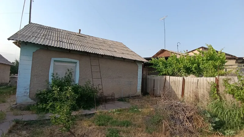 Свой 6соток,4хона, катта йўлга 50 м,Газалкент, ресторан - тўй хона