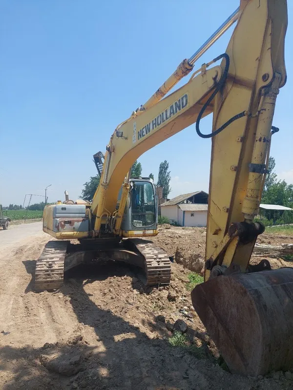 New Holland экскаватор 1 New Holland экскаватор 1