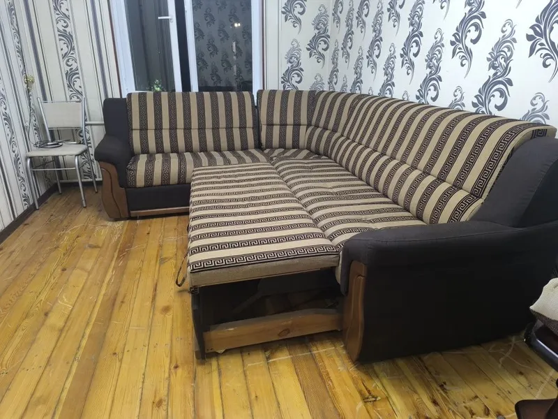 Продаётся диван раскладной б/у в хорошем состоянии — фото 2
