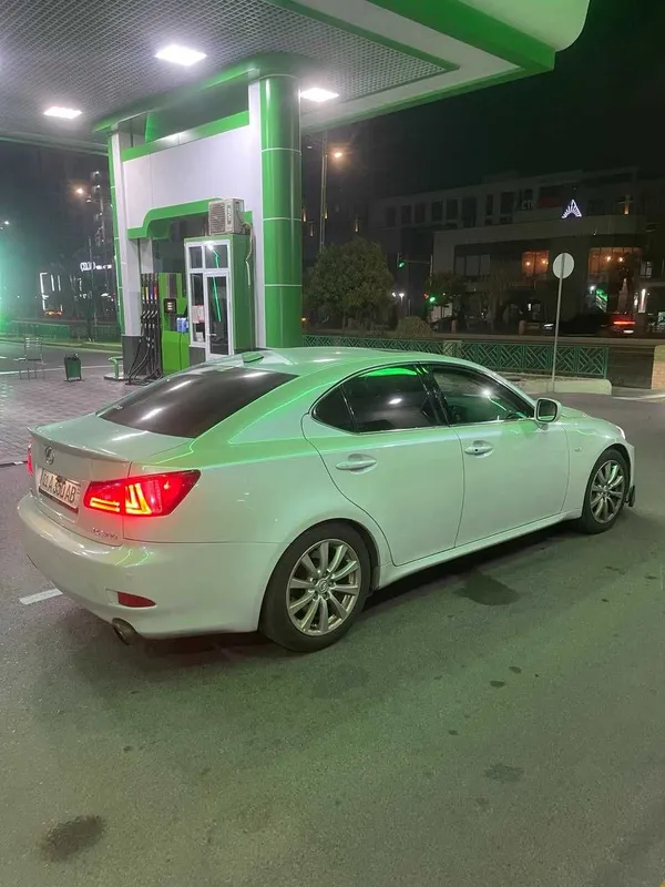 Lexus is300 | В хорошем состоянии — фото 3
