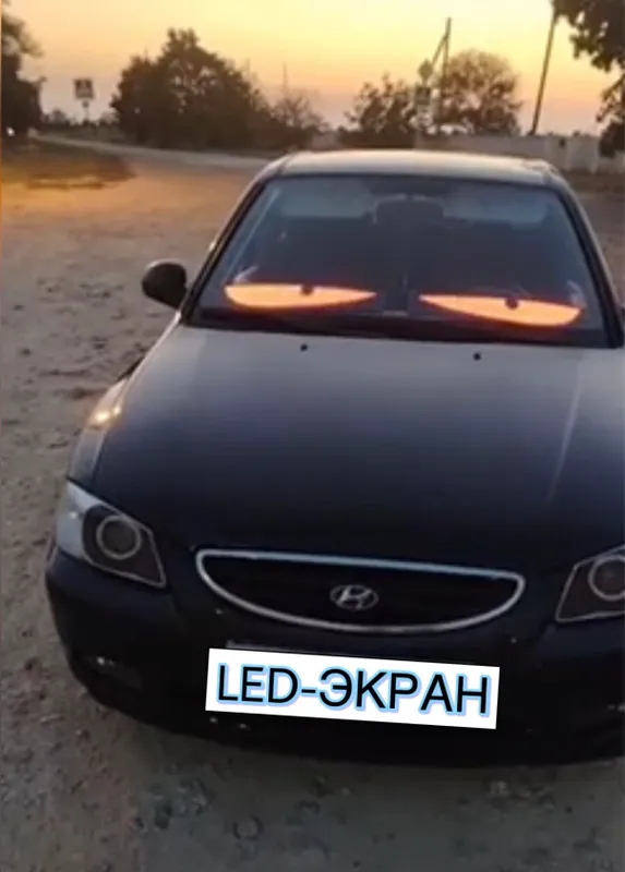 Глаза на любое стекло светодиодные LED-экран 5