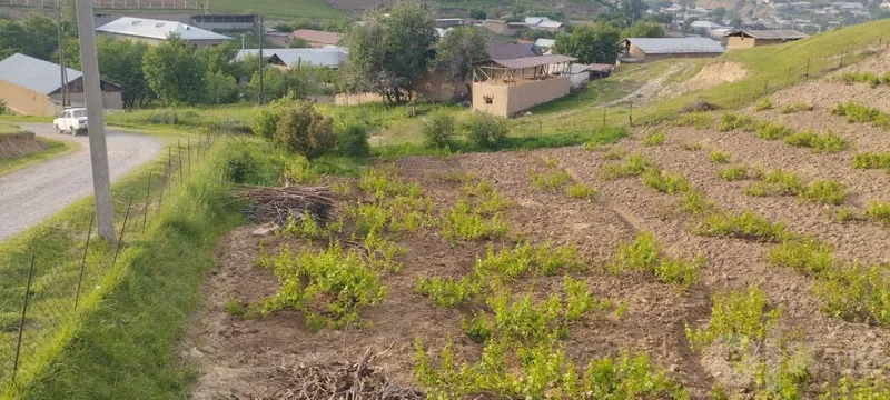 Yer sotiladi srochna 1 Yer sotiladi srochna 1