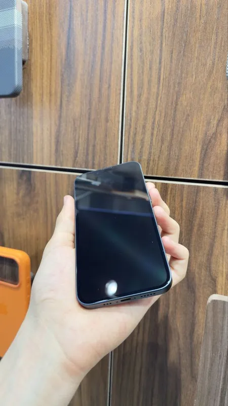 iphone 13 naxtka 2
