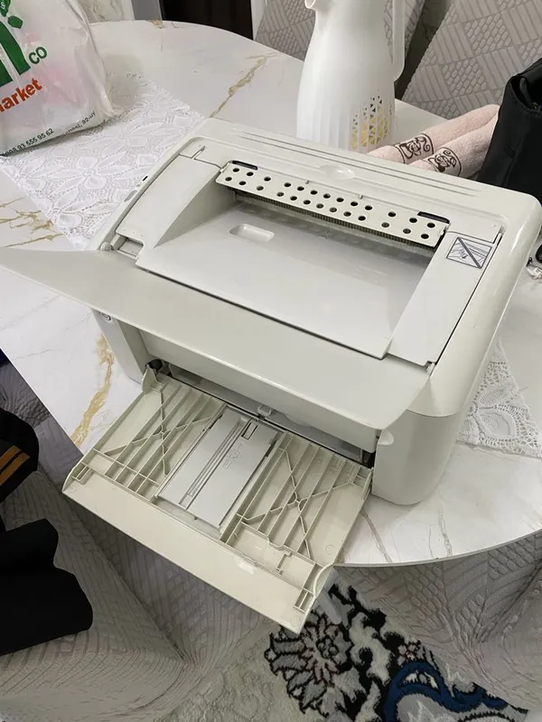 Canon lbp3010 oq-qora printer aybi yoq holati a'lo — фото 2