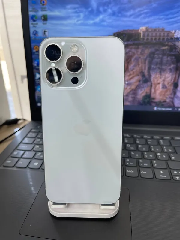 iPhone 15 Pro Max 512GB (oq) 1