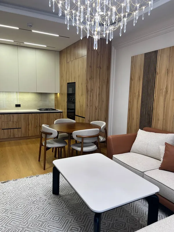 Bobur Residence JKda (biznes-klass) 3 xonali kvartira sotiladi 2