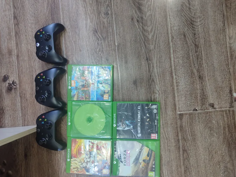 Xbox One 500GB 3 Xbox One 500GB 3