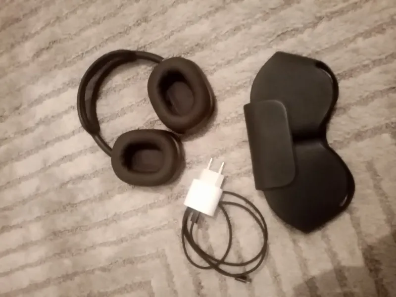 Airpods Max Apple 1