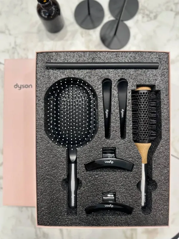 Dyson 7 v 1 3