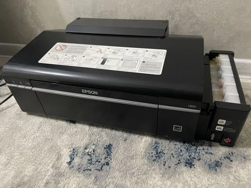 Продам цветной принтер Epson L800