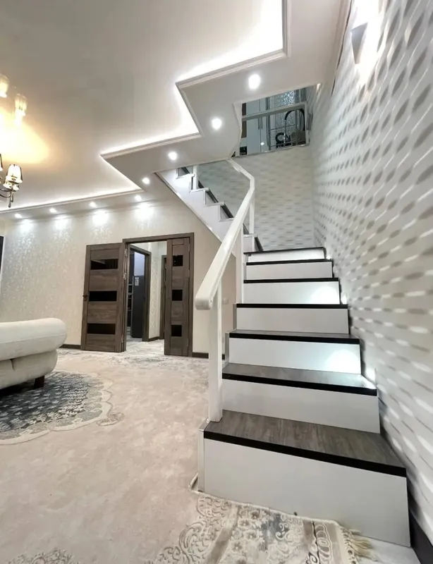 Продажа 4-комн. кв. 106.75 м² · ID 7191 3