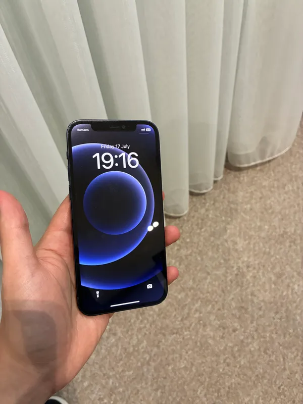 iPhone 12 черный 4