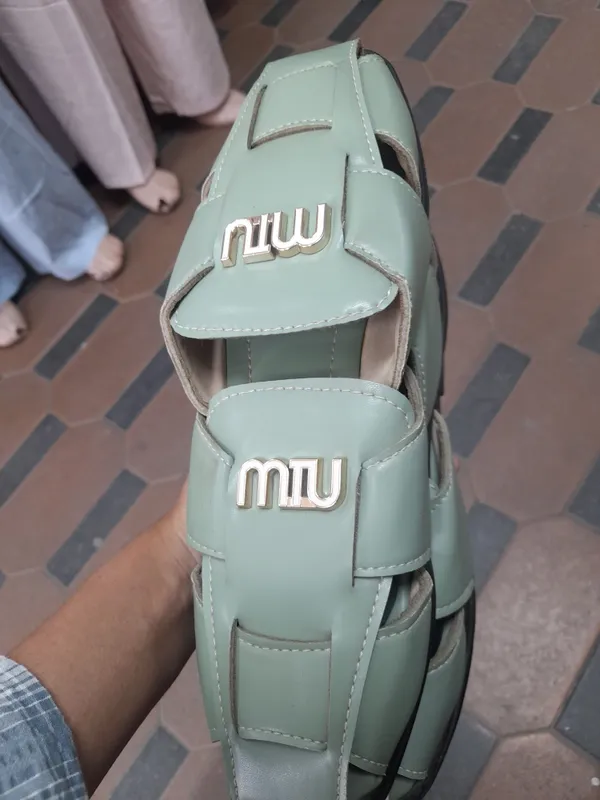 MIU MIU tapichka